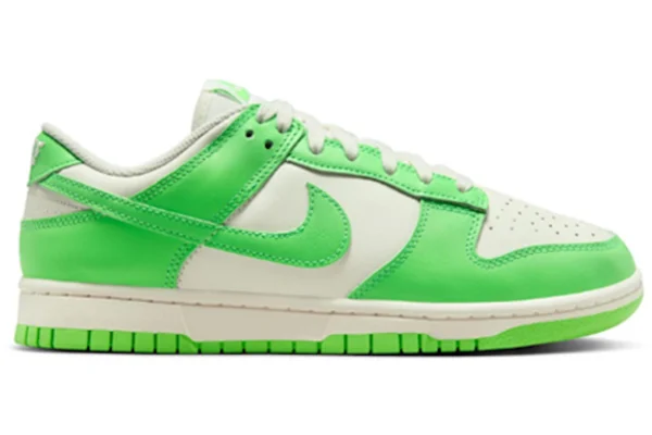 Nike Dunk Low Green Strike (Women's)
