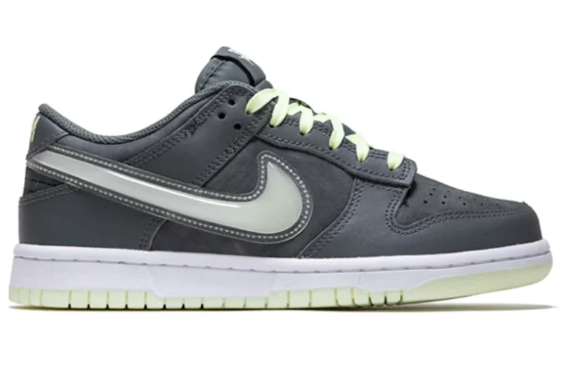 Nike Dunk Low Halloween Glow in the Dark (GS)