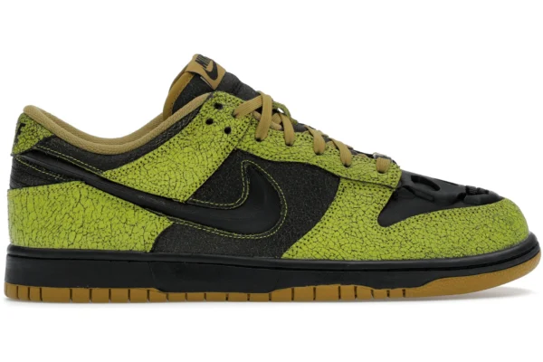 Nike Dunk Low Retro QS Halloween Skull