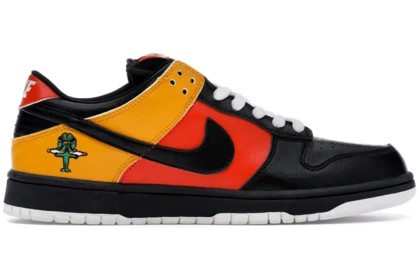 Nike SB Dunk Low Raygun