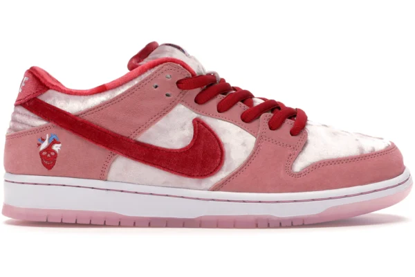 Nike SB Dunk Low StrangeLove Skateboards