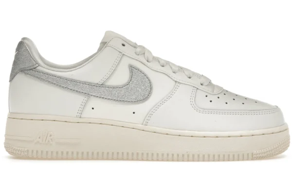 Nike Air Force 1 '07 Summit White Sail White Metallic Silver