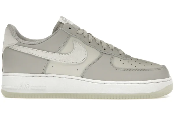 Nike Air Force 1 Low '07 LV8 Light Bone